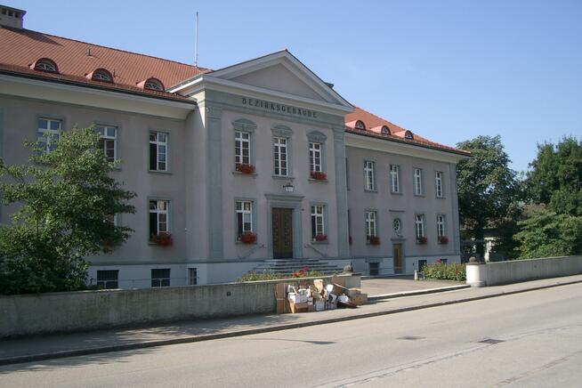 Bezirksgebäude Bülach
